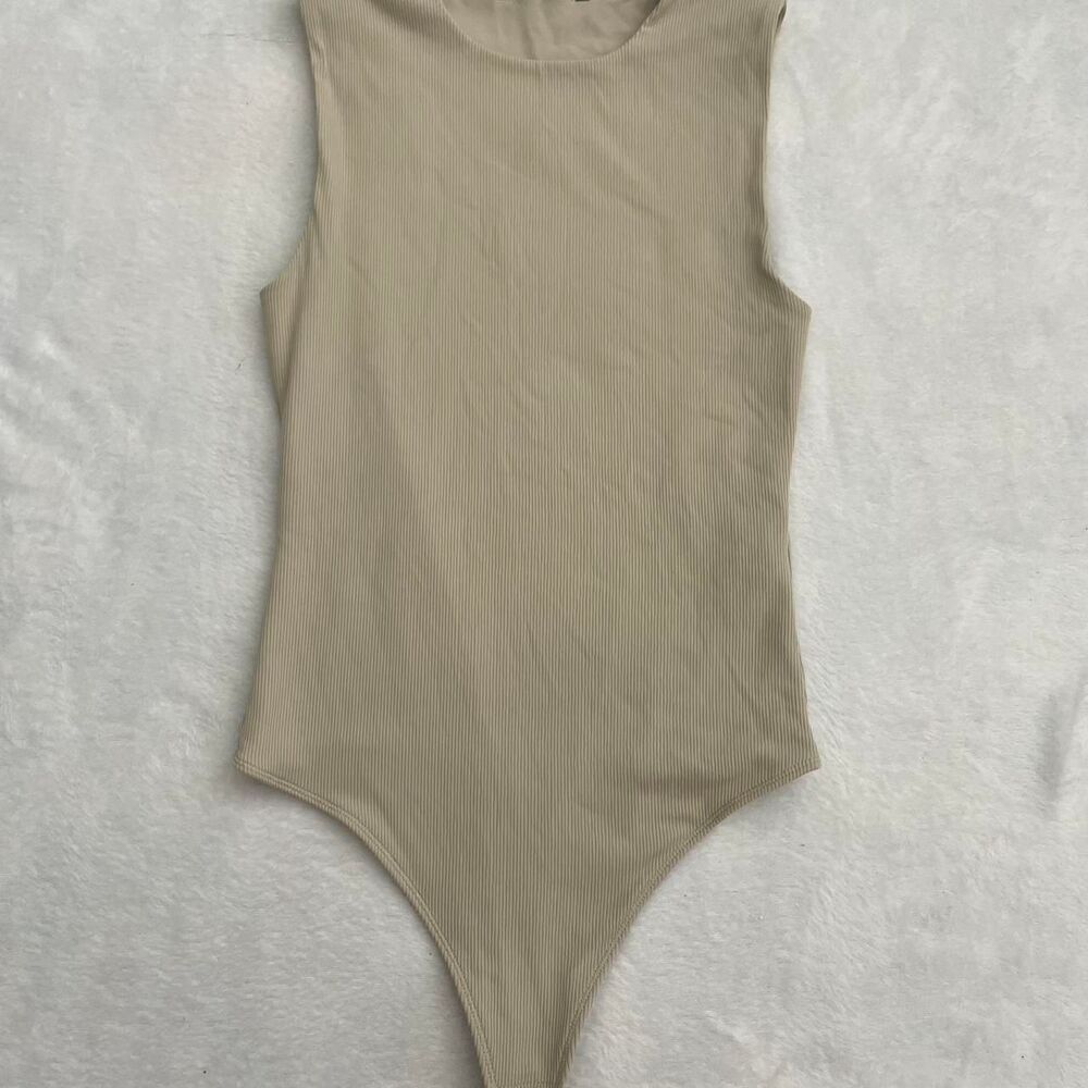Abercrombie & Fitch body suit size XS